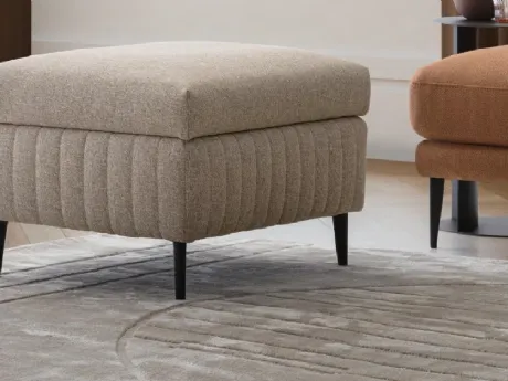 Pouf contenitore in tessuto imbottito e trapuntato Treasure di Le Comfort