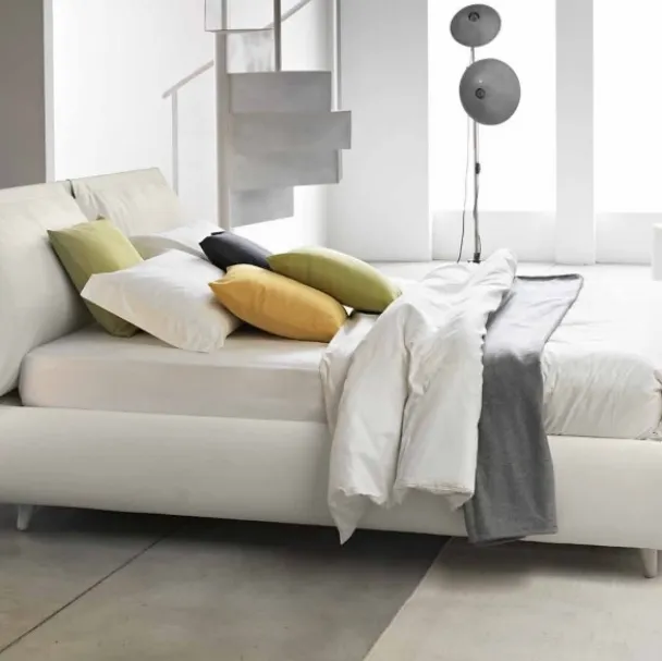 Letto in tessuto imbottito con box contenitore Malou di Bontempi Letti Design