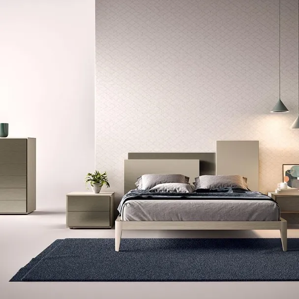 Letto in laccato opaco con testiera asimmetrica bicolore C02 Mondrian e Beta di Mercantini