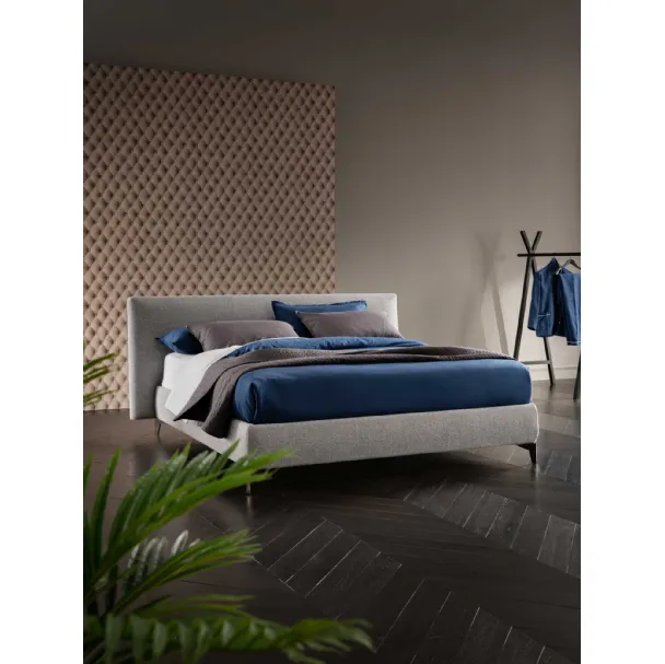 Letto in tessuto con testiera Soul Miage di Altrenotti