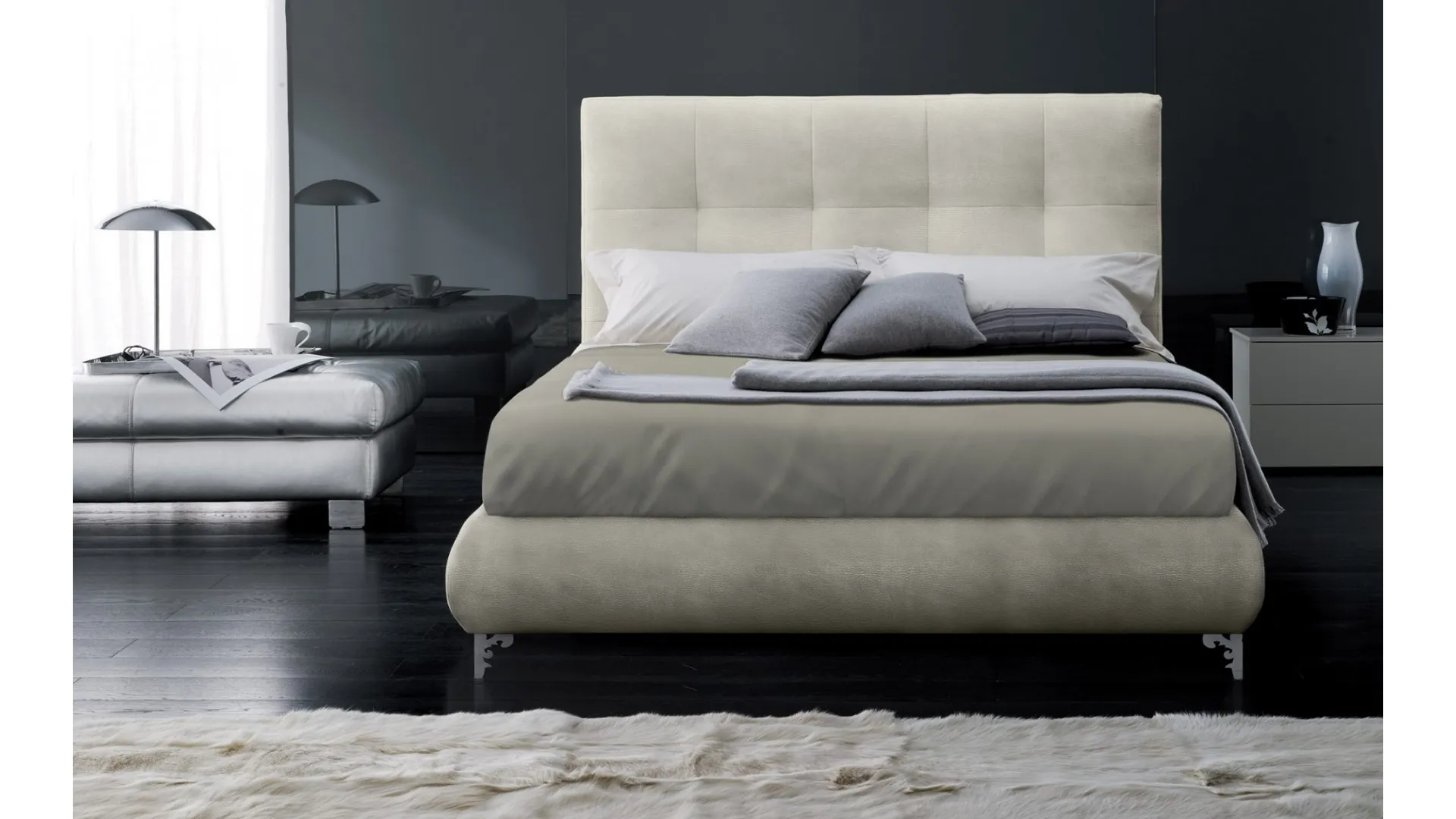 Letto con testiera trapuntata Urban New Cap di Altrenotti