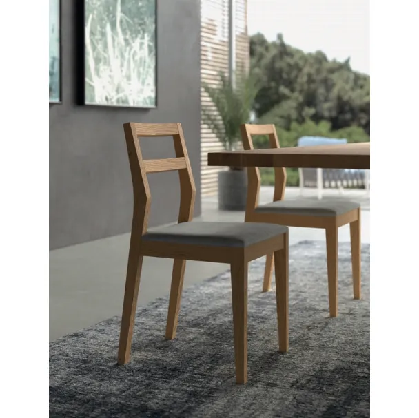 Sedia Helen in legno con seduta in microfibra di FGF Mobili