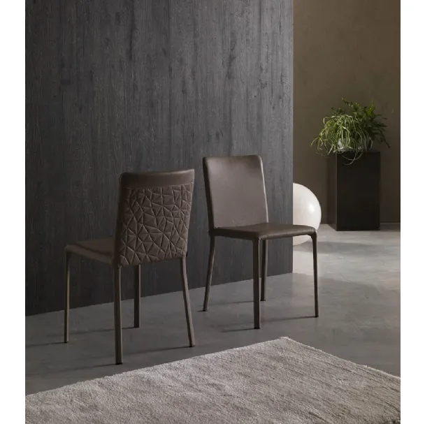 Sedia rivestita in pelle con motivo geometrico sullo schienale Lunette Plus di Ozzio